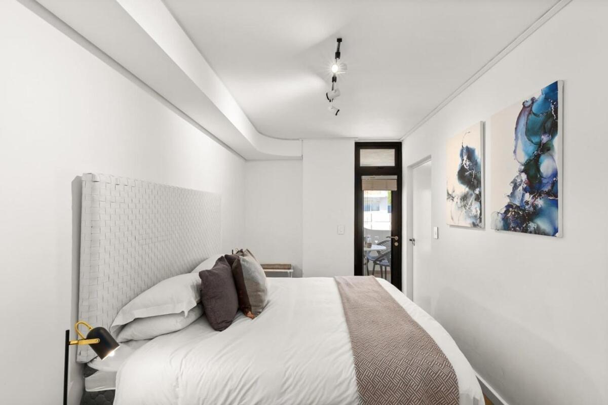 Luxurious With Stunning View Apartman Fokváros Kültér fotó